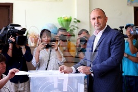 Румен Радев - избори - гласуване