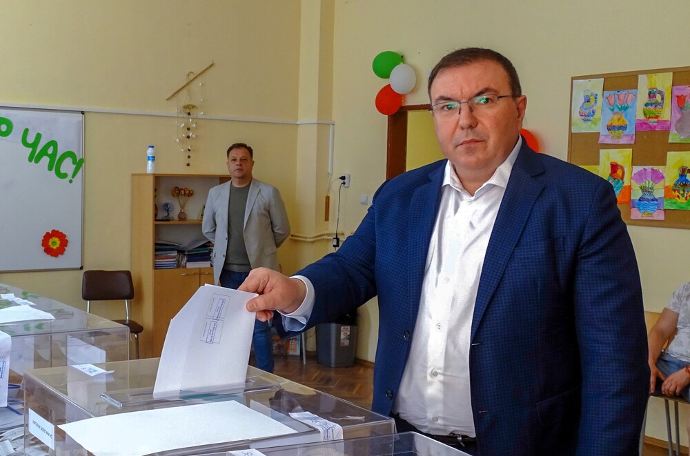 Проф. д-р Костадин Ангелов: Гласувах за стабилност, развитие и всяко българско семейство спокойно да планира живота си