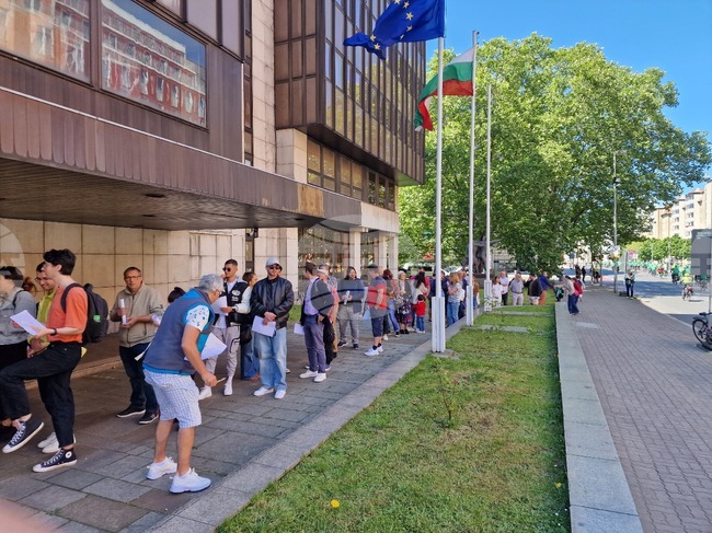 Германия - българско посолство в Берлин - избори - гласуване