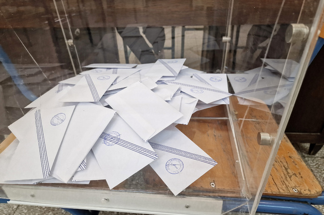 Гърция въвежда гласуване за местните власти без втори тур