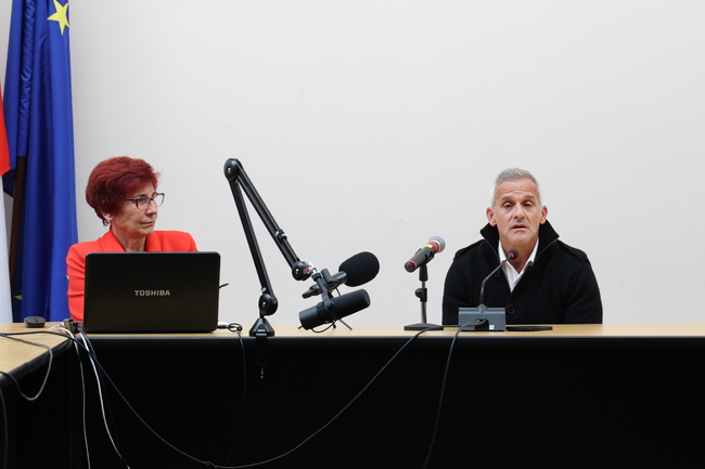 Легендарният гимнастик Йордан Йовчев разказа за успехите си пред студенти и преподаватели в ЮЗУ „Неофит Рилски“ 