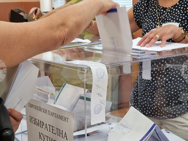 Изборният ден в село Ягнило, община Ветрино, започна нормално