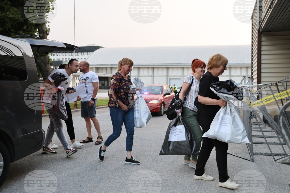 Пловдив - предаване на изборни книжа