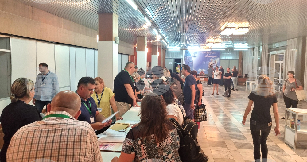 Добрич - изборен ден - приемане на протоколи