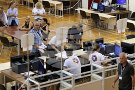 Варна - парламентарни и евроизбори - предаване на изборни книжа