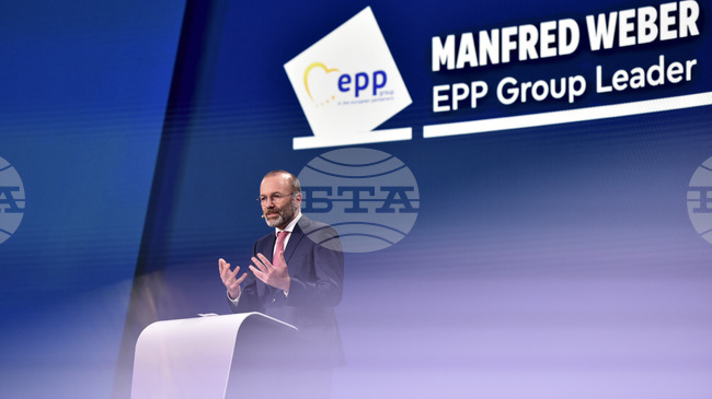 Европейската комисия ще предложи следващата седмица промяна в правилата, забраняващи нови автомобили с ДВГ от 2035 г.