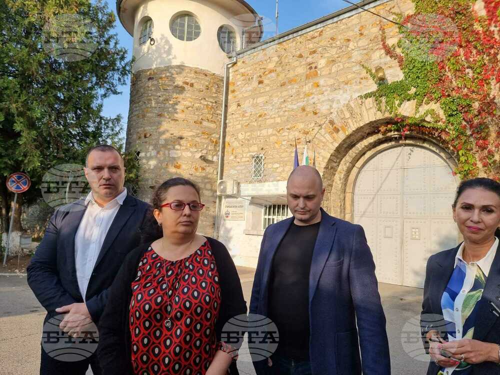 Затворникът, който се е отклонил от общежитието към затвора в Стара Загора, е 31-годишният Абдо