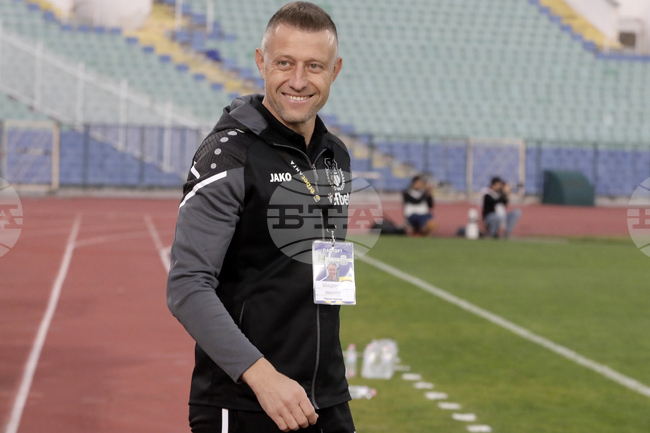 Треньорът на втория тим на ЦСКА Владимир Манчев е с предупреждение, Дисциплинарната комисия глоби Янтра с 2000 лева