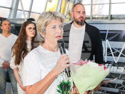 Весела Лечева поздрави стотици млади плувци, които участваха в турнира „Замората“