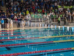 Весела Лечева поздрави стотици млади плувци, които участваха в турнира „Замората“