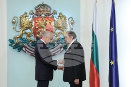 Румен Радев - удостояване с държавни отличия - церемония