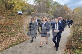 Република Северна Македония - Илияна Йотов - българско военно гробище - посещение