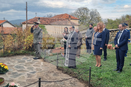 Република Северна Македония - Илияна Йотов - българско военно гробище - посещение