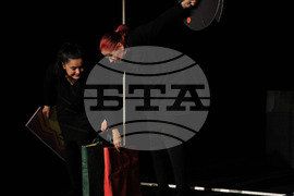 Бургас - Отвъд стената - спектакъл