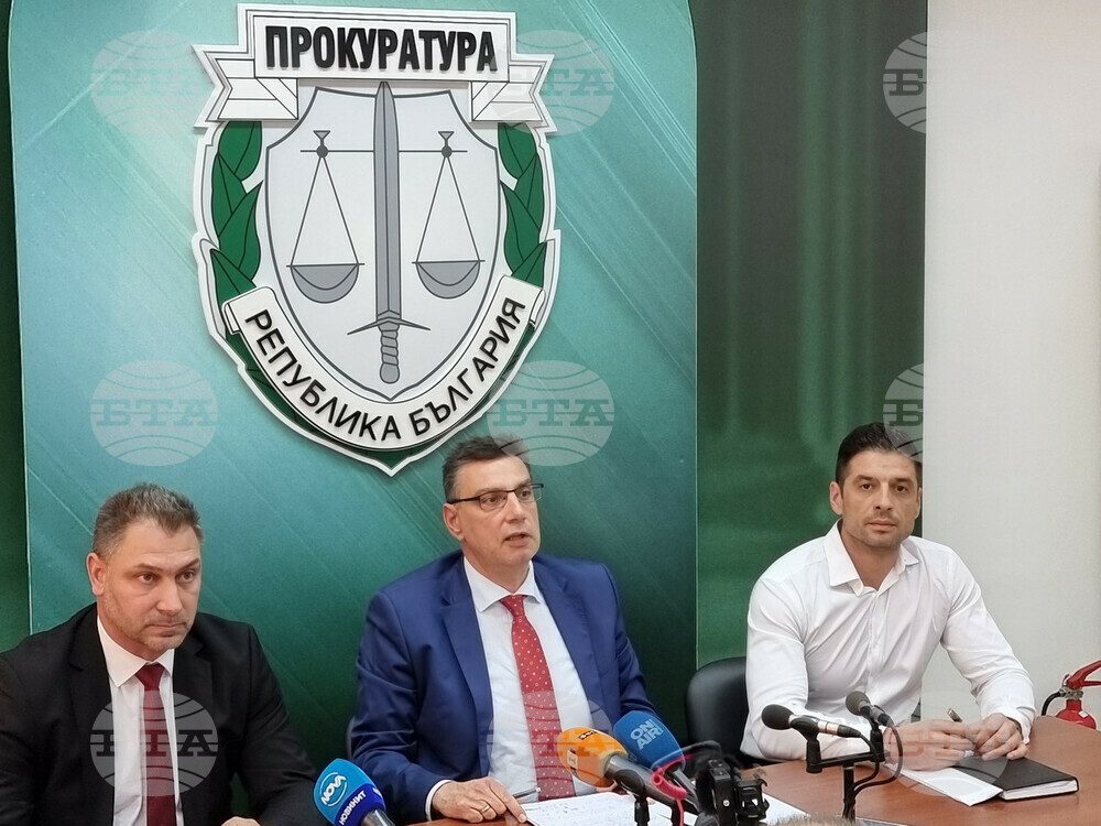Лидерът на разбитата група за разпространение на нарктоци, е използвал съпругата и двегодишното си дете като "параван" при сделките