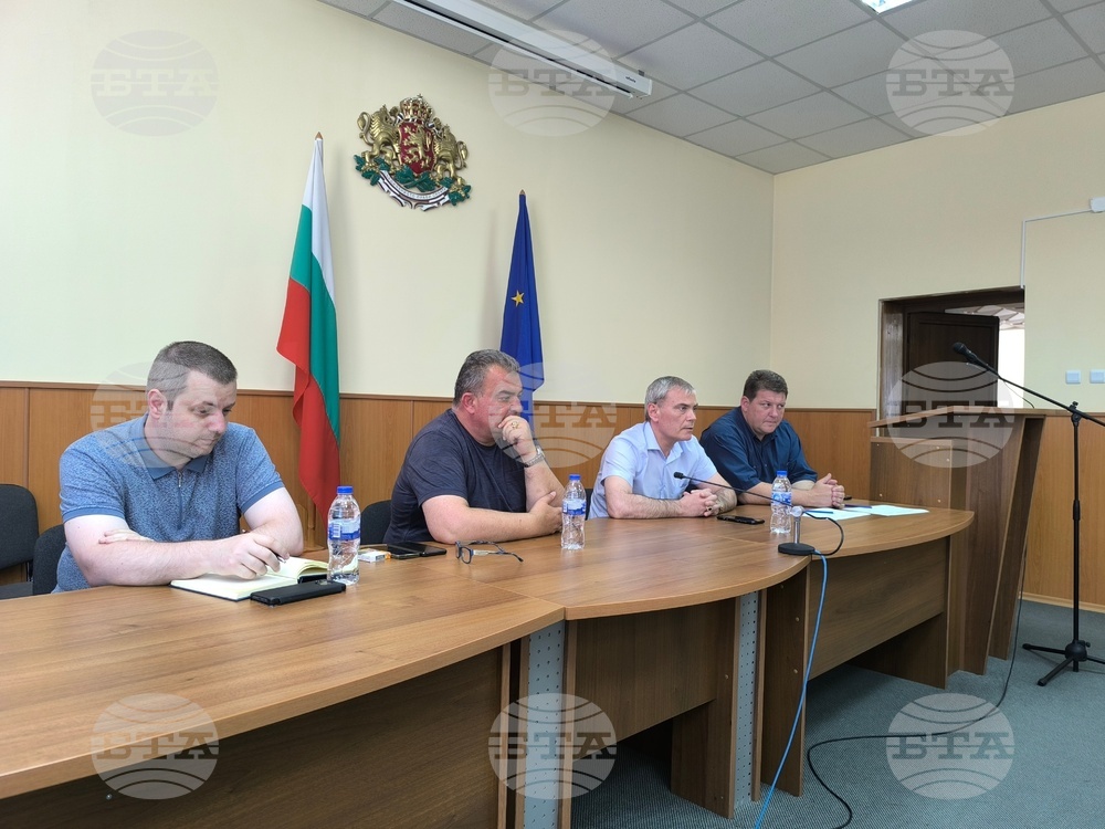 ОА Добрич: Областният управител проведе работна среща с хотелиери, местна власт и ръководството на ВиК оператора