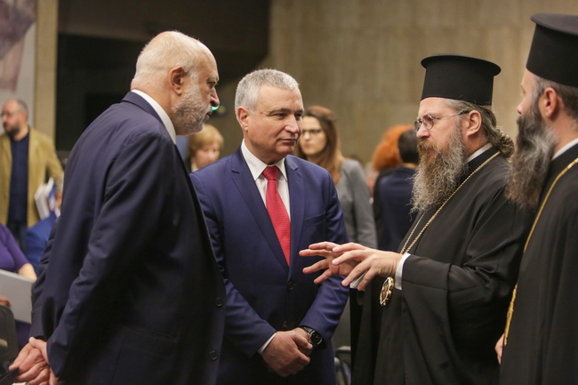 Създаването на славянската азбука е кулминация в развитието на славянската писмена култура, според патриарх Неофит