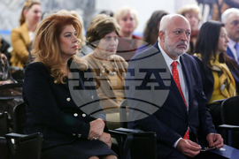 Илияна Йотова - форум за кирилицата