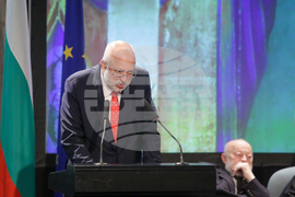 Илияна Йотова - форум за кирилицата