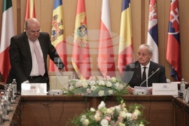 ЦЕИ - външни министри - среща