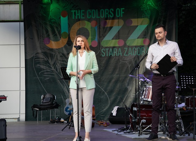 Община Стара Загора: С концерт на маестро Антони Дончев и любими музиканти бе открит фестивалът „Цветовете на джаза“ 2024