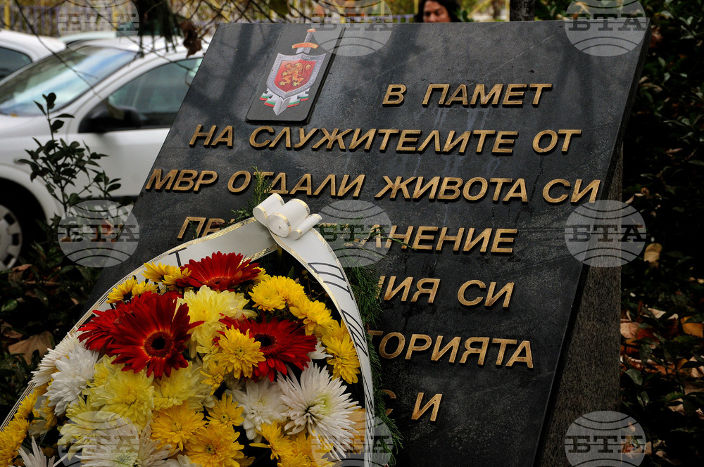 Бургас - Архангеловден - полиция - празник