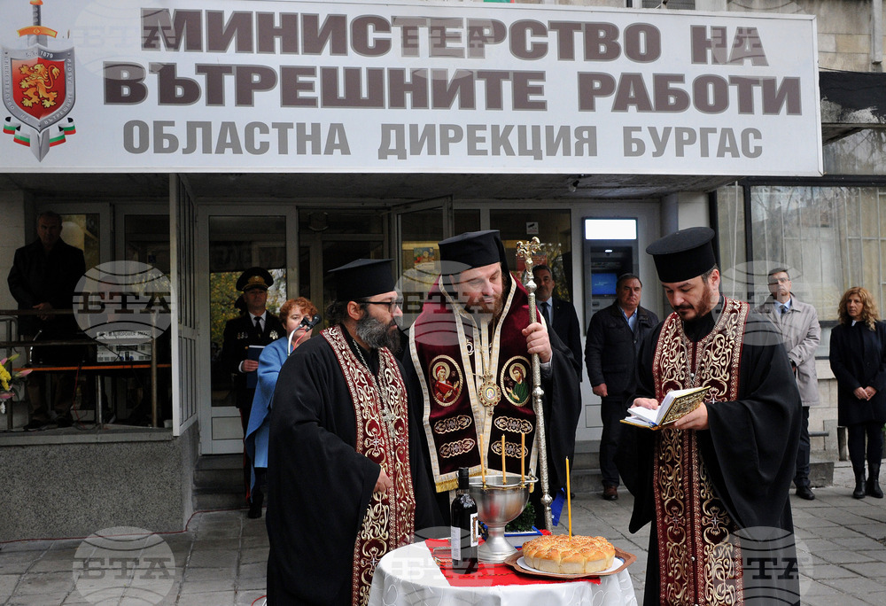 Бургас - Архангеловден - полиция - празник