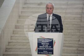 ЦЕИ - външни министри - среща - брифинг - Роберто Антонионе