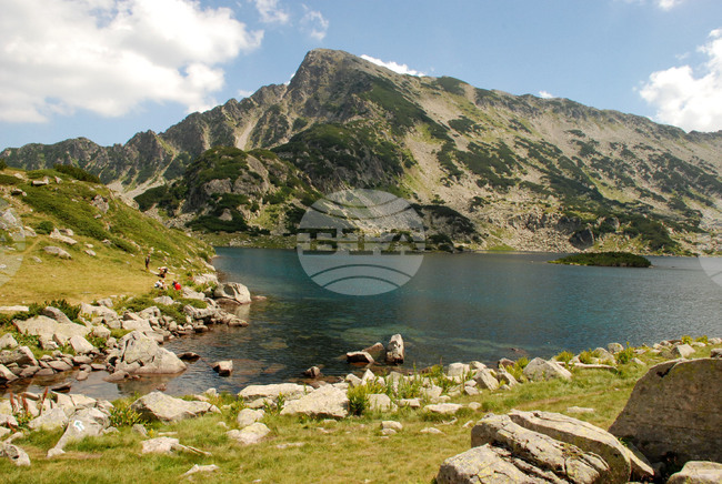 Good Mountain Hiking Conditions on Wednesday 