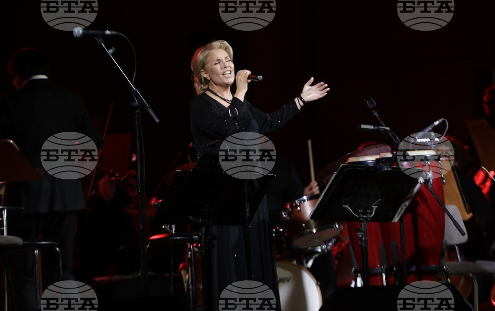 "Светът на киното в музика" - концерт-спектакъл