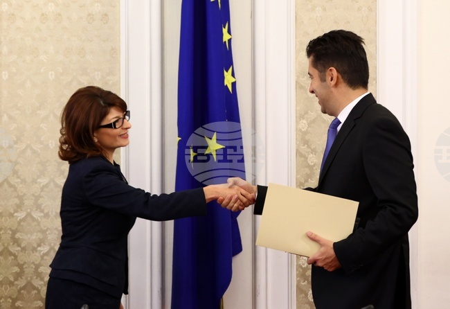 Народно събрание - ГЕРБ-СДС - "Продължаваме Промяната" - среща