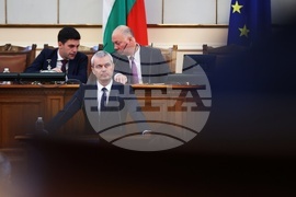 Парламент - извънредно заседание - Костадин Костадинов