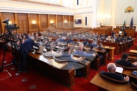 Парламент - извънредно заседание