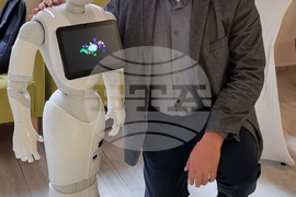 Варна - форум - туризъм - хуманоиден робот