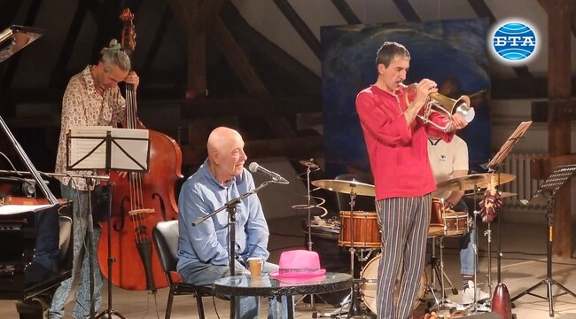 Атрактивни улични и музикални спектакли предложи на зрителите Международният театрален фестивал „Варненско лято“