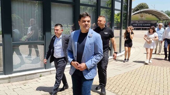 Марихуаната и синтетичната дрога са на първо място по употреба сред тийнейджърите у нас, каза Стефан Бакалов от Агенция "Митници"