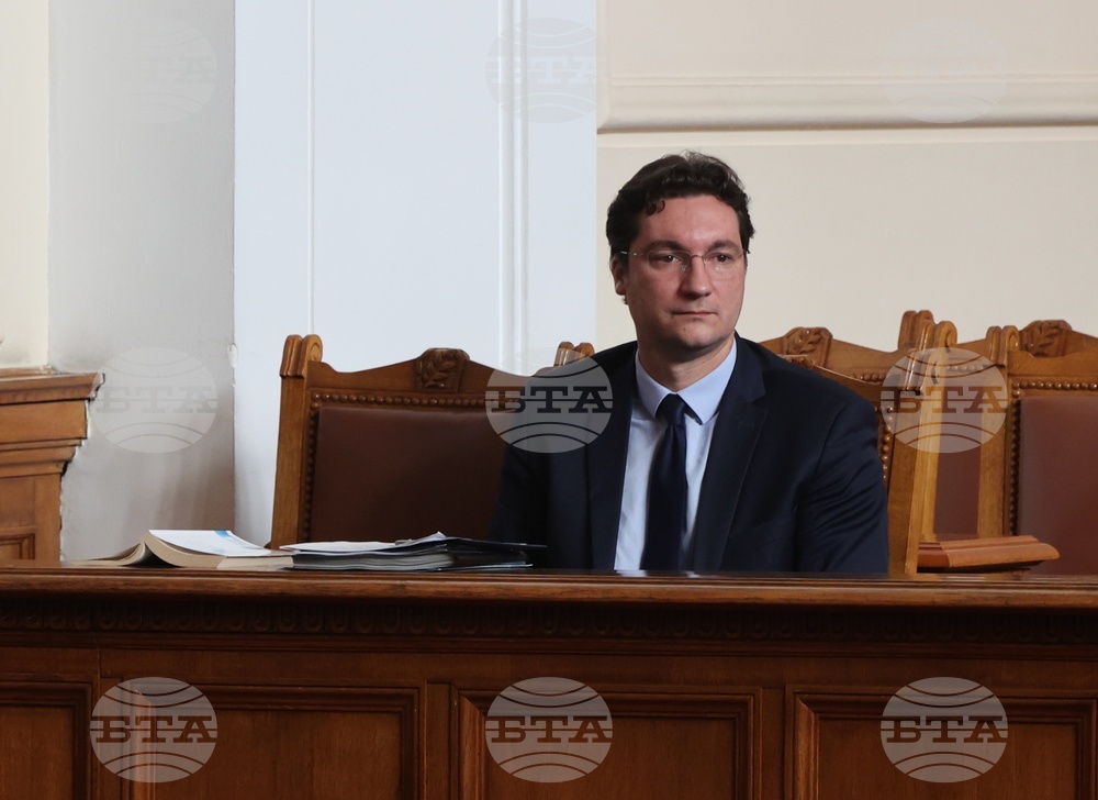 Parliament Broadens Range of Racist and Xenophobic Crimes on First Reading
