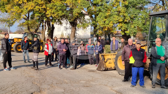 Славяново - протест - път