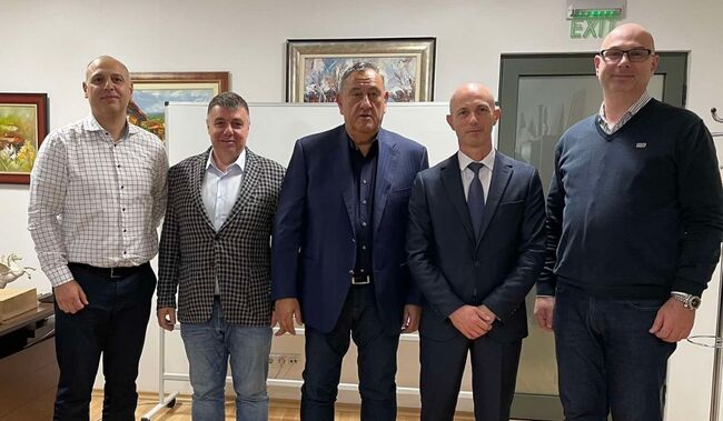 Председателят на регионалната комисия в НС търси решения за строителния сектор във връзка с инфлацията  