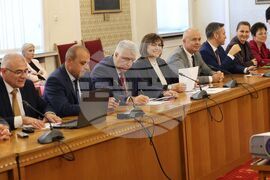 Парламент - БСП - Продължаваме Промяната - бюджет - среща