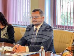 Заместник-министъра на земеделието Георги Събев и президентa на Конфедерацията на гражданските предприятия на Тунис „Конект интернасионал” Фуед Гедиш, който е на посещение у нас.