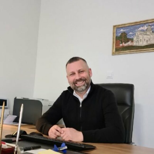 Сърбите на юг от река Ибър също трябва да напуснат институциите на Косово, според заместник-председателя на Сръбската листа
