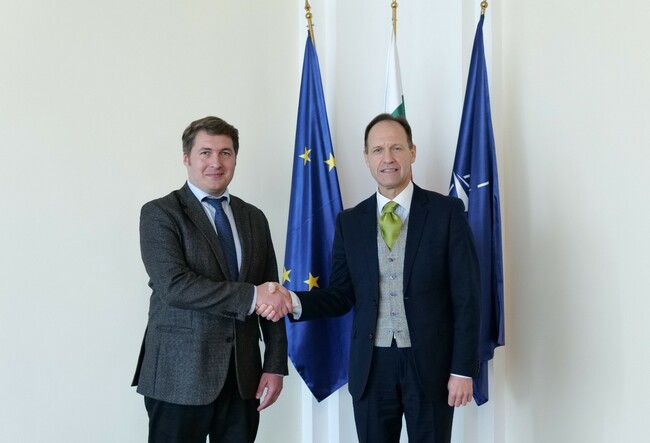 Bulgarian Deputy Foreign Minister Kodzhabashev Confers with Moldova's Foreign Ministry State Secretary Cuc