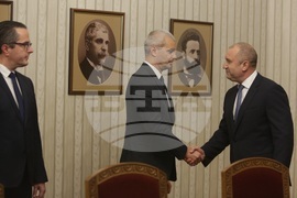 Румен Радев - ПГ "Възраждане" - консултации