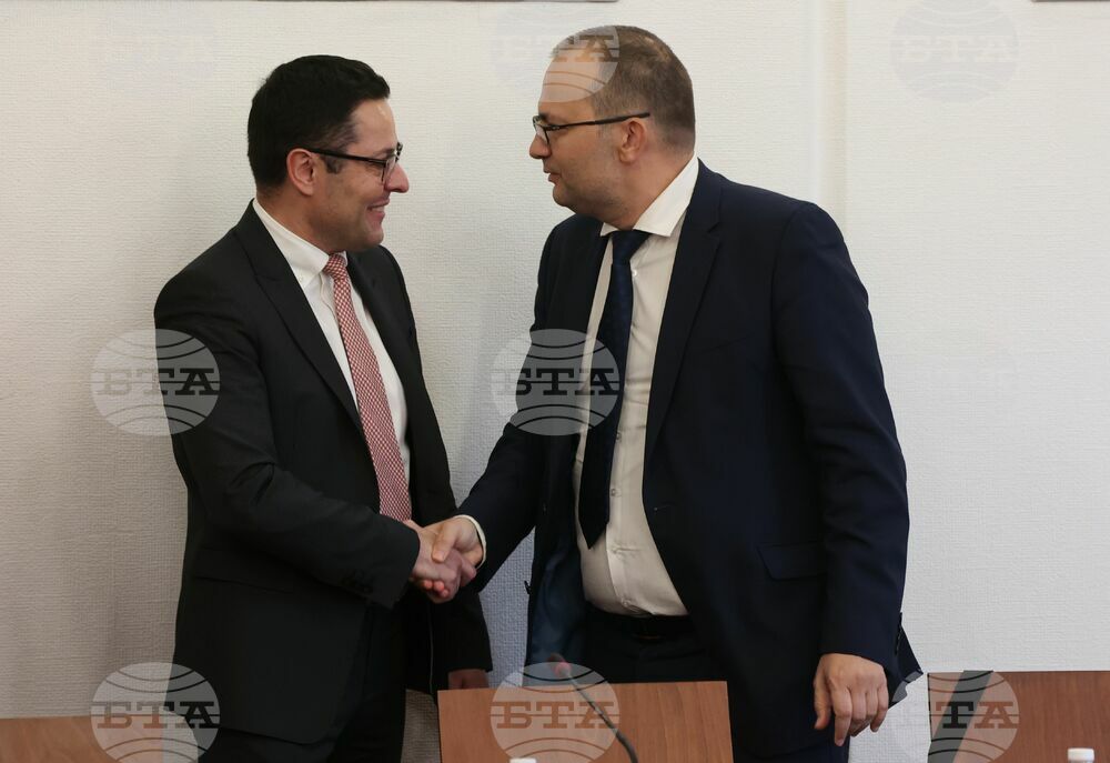 Парламент - Комисия по икономическа политика и иновации