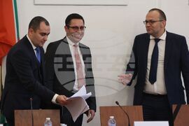 Парламент - Комисия по икономическа политика и иновации