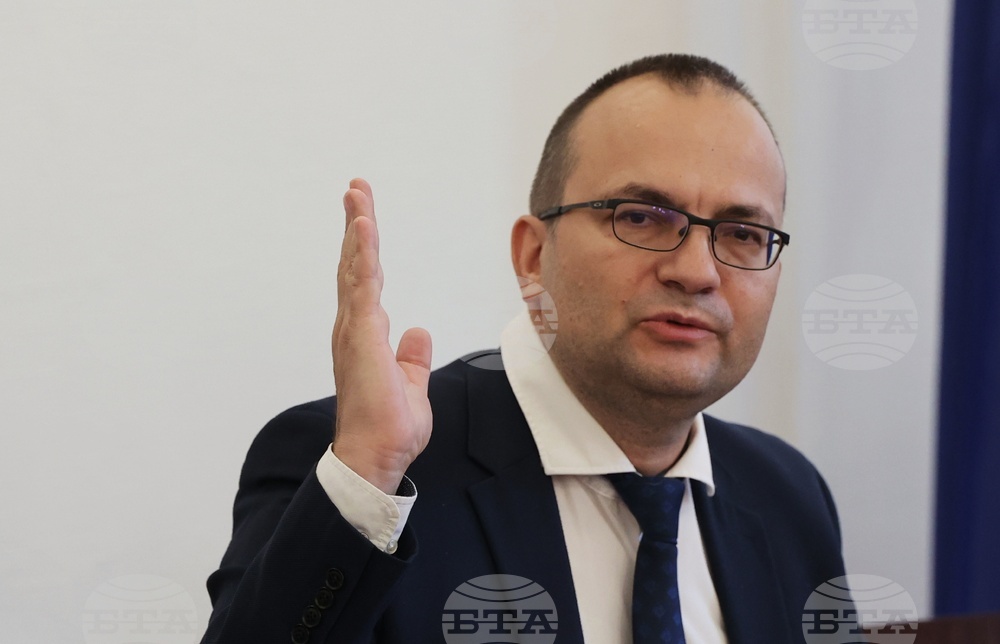 Парламент - Комисия по икономическа политика и иновации