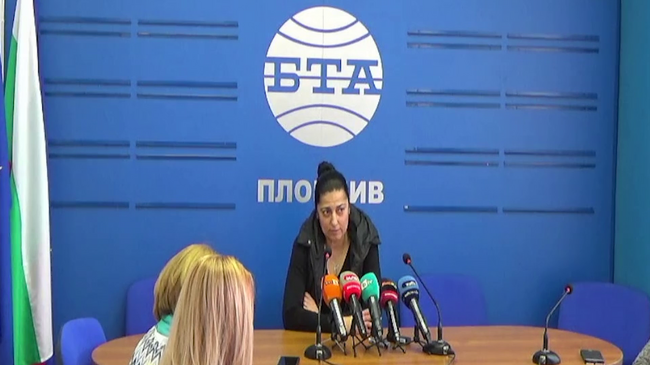 Пресконференция на Димитрина Попова, вдовица на загиналия пилот Валентин Терзиев 