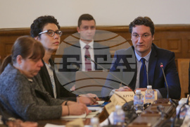 Парламент - Комисия по политиките за българите извън страната