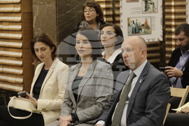 Национална библиотека - "Богатство от цветове и традиции" - изложба